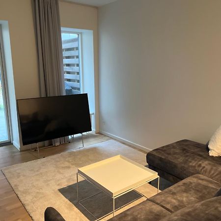 Charming Aalborg Apartment With Parking Екстер'єр фото